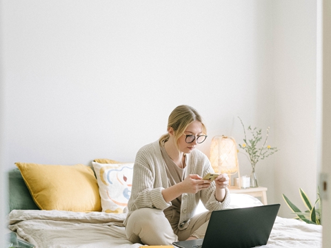 匯豐開戶條件與費用解析，個人企業(yè)必備指南