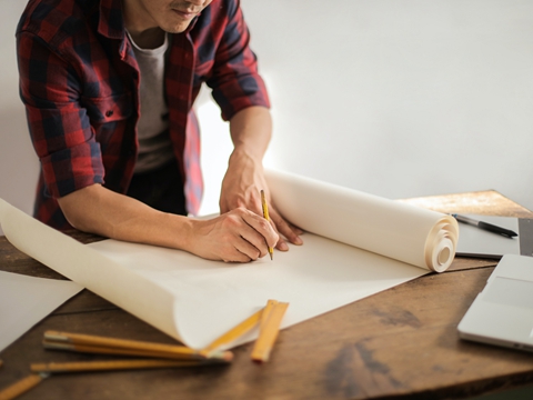 西班牙留學真實現(xiàn)狀：畢業(yè)工簽轉換與移民銜接路徑