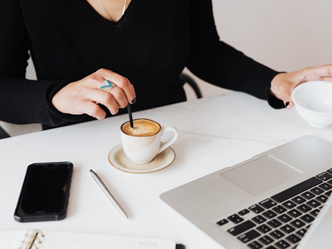 全球綠卡含金量排名：免簽國數(shù)量 vs 福利覆蓋深度