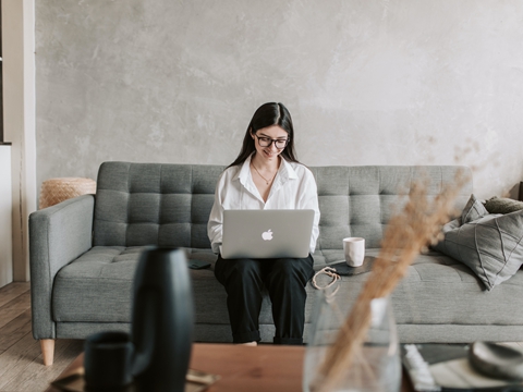 羅湖區(qū)本地公司注冊(cè)指南：輕松一步到位注冊(cè)香港公司